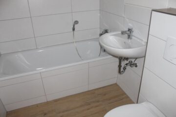 Kleine 3-Raum-Wohnung in der Kustrenaer Straße im 5. Geschoss, 06406 Bernburg, Etagenwohnung