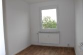 Kleine 3-Raum-Wohnung in der Kustrenaer Straße im 5. Geschoss - Bild
