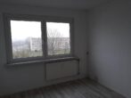 Kleine 3-Raum-Wohnung in der Kustrenaer Straße im 5. Geschoss - Bild