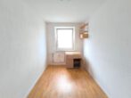 voll sanierte 3-Raum-Wohnung mit Küchenmöbeln - Bild