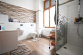 204 m² Altbau-Traum: Großzügiges Wohnen mit historischem Charme - Badezimmer