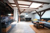 3-Zimmer-Altbauwohnung mit Dachterrasse in zentraler Lage - Wohnbereich