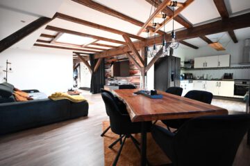 3-Zimmer-Altbauwohnung mit Dachterrasse in zentraler Lage, 06406 Bernburg, Etagenwohnung