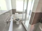 voll renovierte Altbauwohnung mit Einbauküche - Bild