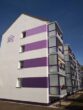 Top sanierte Zwei-Raum-Wohnung mit Balkon - Hausansicht Balkonseite