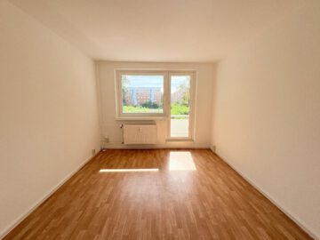 sanierte 3-Raum-Wohnung mit Balkon und Dusche, 06406 Bernburg, Wohnung