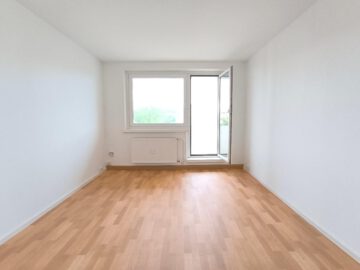 Sanierte 3-Raum-Wohnung mit Südbalkon – ab sofort !, 06406 Bernburg, Wohnung