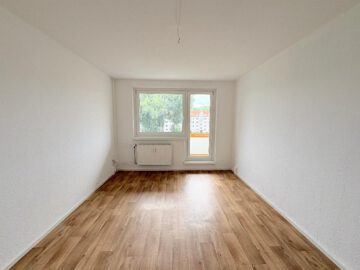 voll sanierte 3-Raum-Wohnung mit Südbalkon, 06406 Bernburg, Wohnung