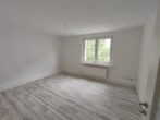 Vollsanierte 2-Raum-Wohnung in ruhiger Lage zu vermieten - Wohnzimmer