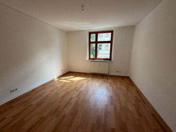 sanierte 2-Raum-Altbauwohnung mit Balkon, 06406 Bernburg, Etagenwohnung