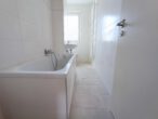Erstbezug! neu sanierte 4-Raum-Wohnung mit Aufzug - Bild