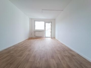 Erstbezug! neu sanierte 4-Raum-Wohnung mit Aufzug, 06406 Bernburg, Wohnung