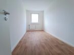 Erstbezug! neu sanierte 4-Raum-Wohnung mit Aufzug - Bild
